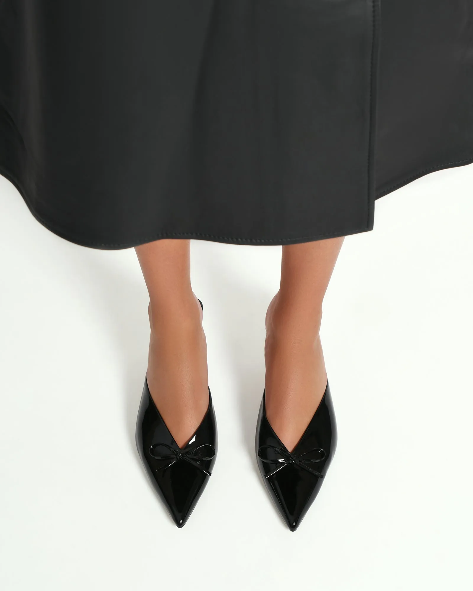 BETSY MID HEELS BLACK CRINKLE PATENT