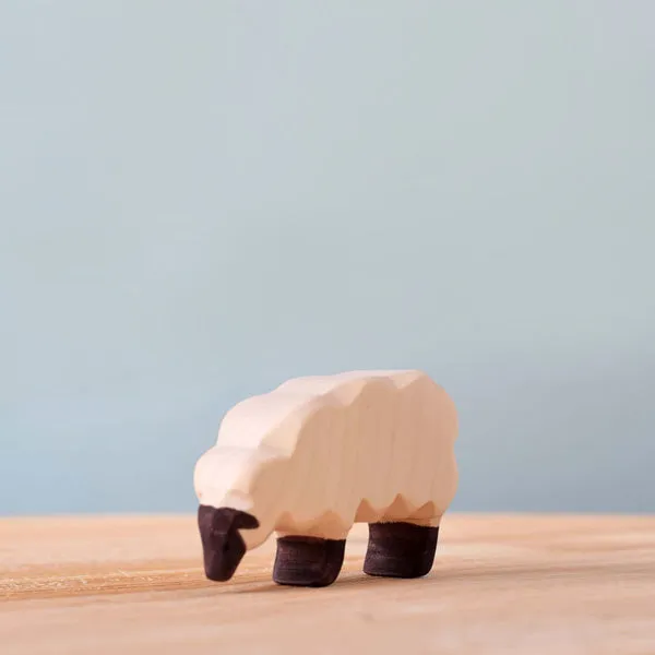 Bumbu Toys Sheep - Eating