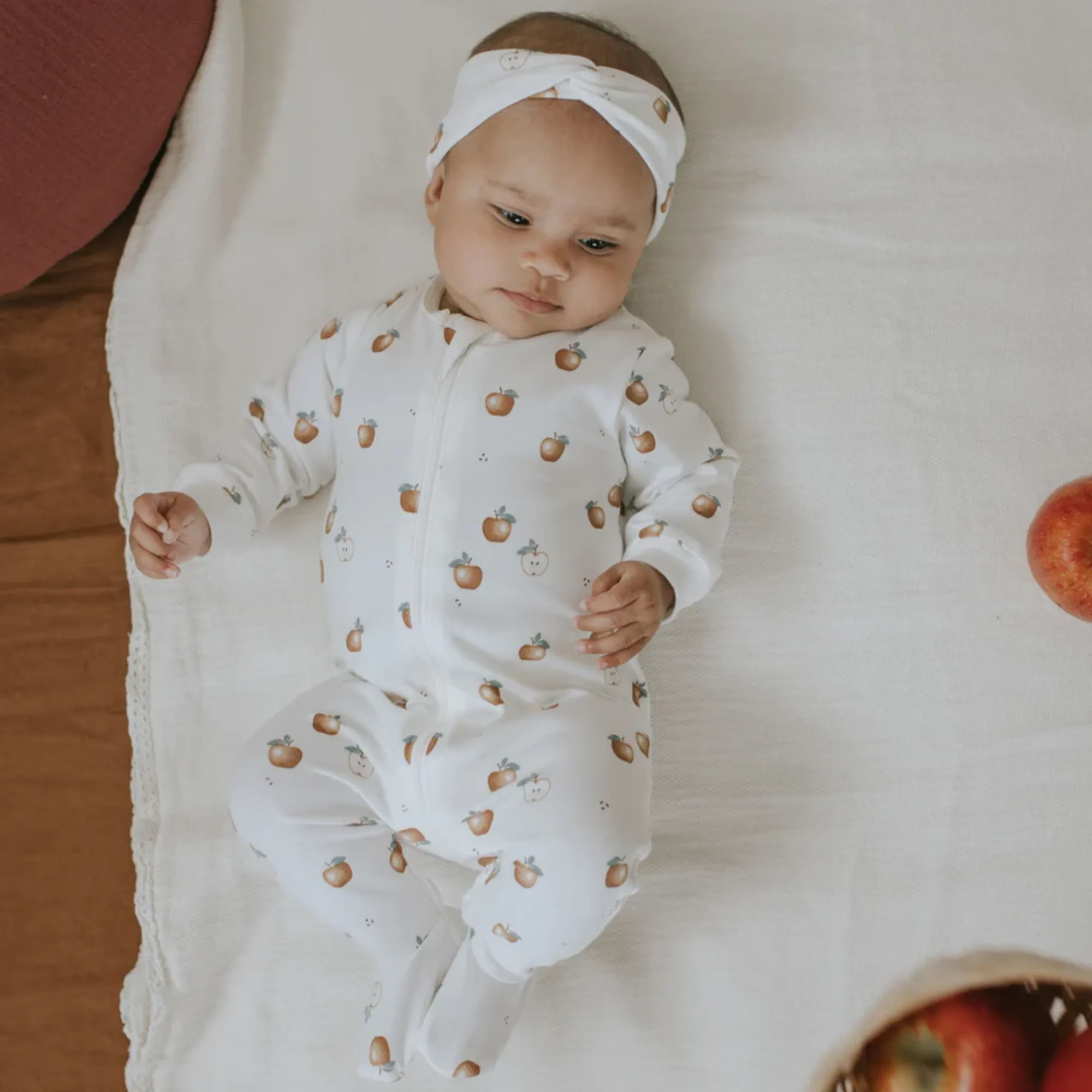 FIRSTS Golden Apples Print Off-White Sleeper