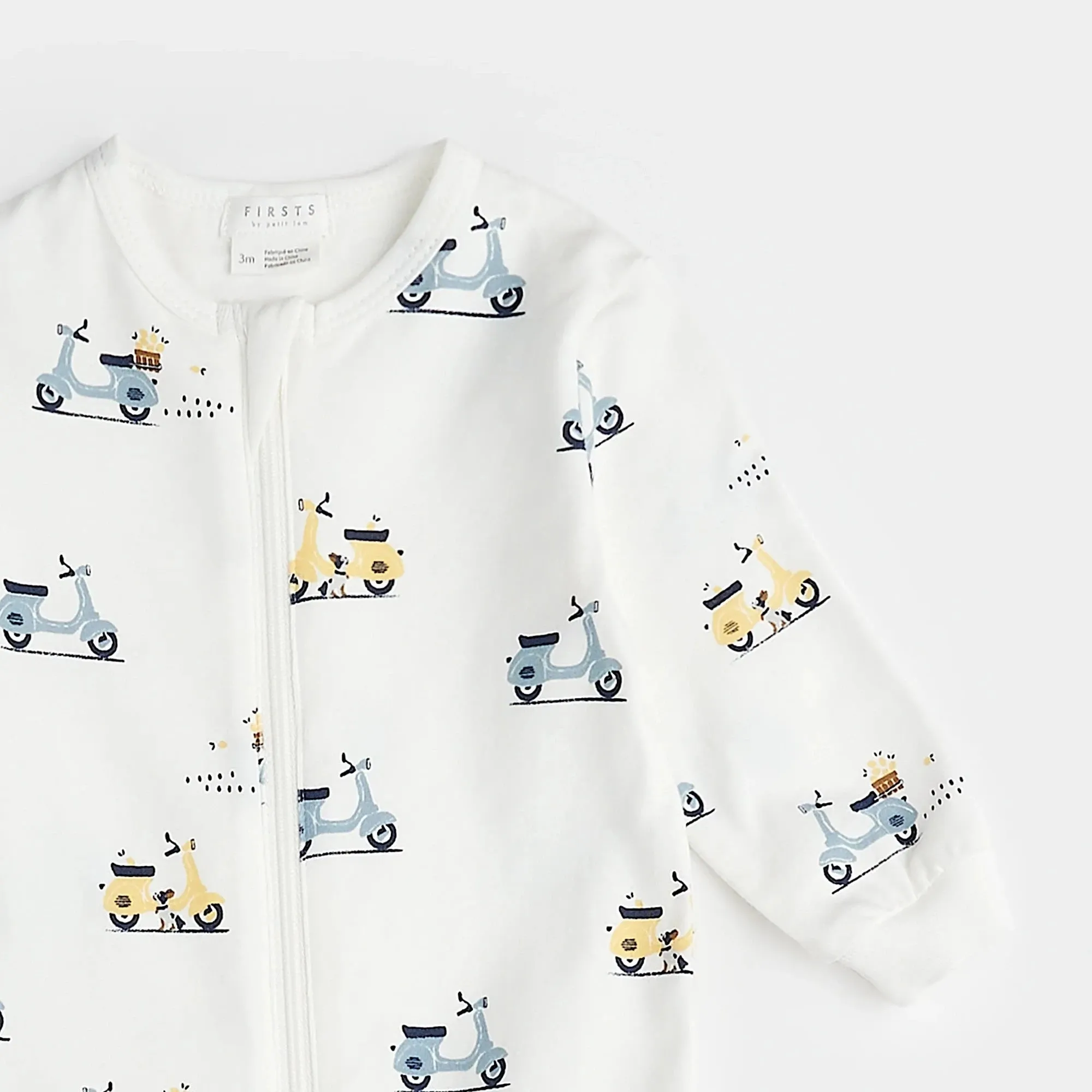 FIRSTS Motorino Print on Off-White Footed Sleeper