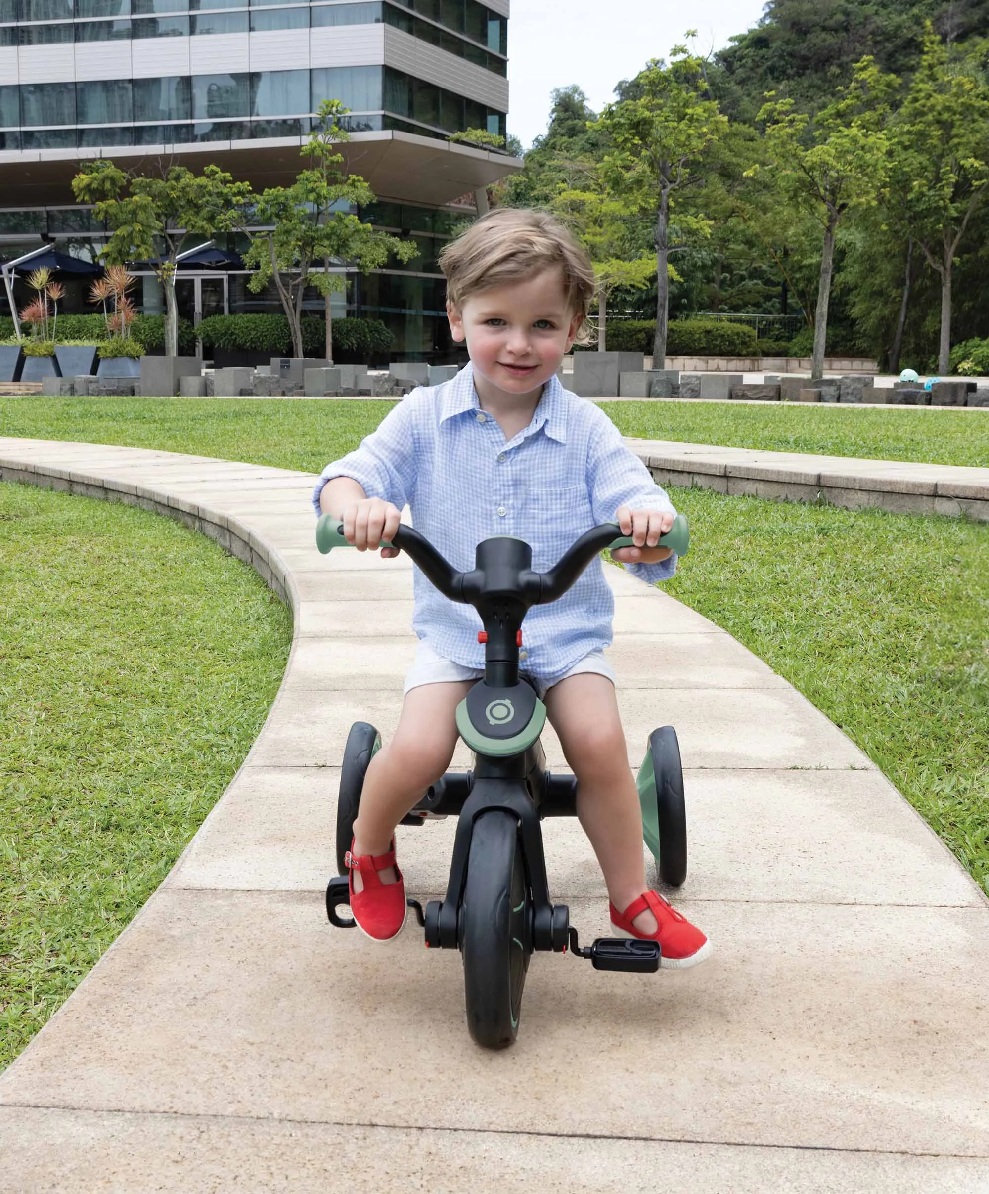 Globber Explorer Foldable 4-in-1 Trike - Olive