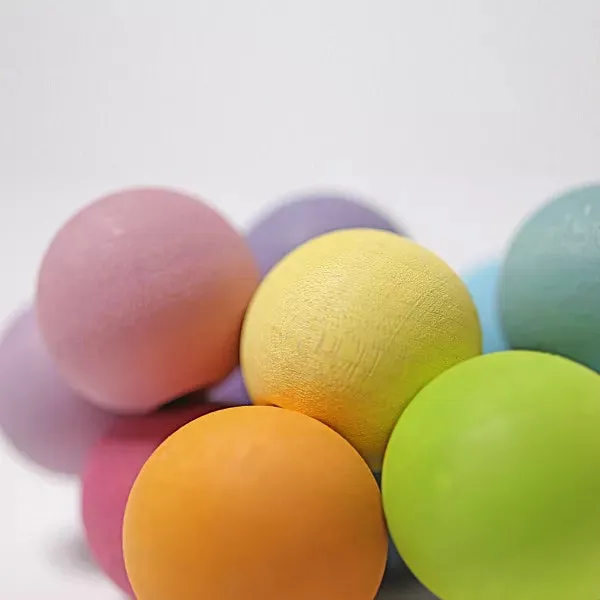 Grimm's pastel beads grasper