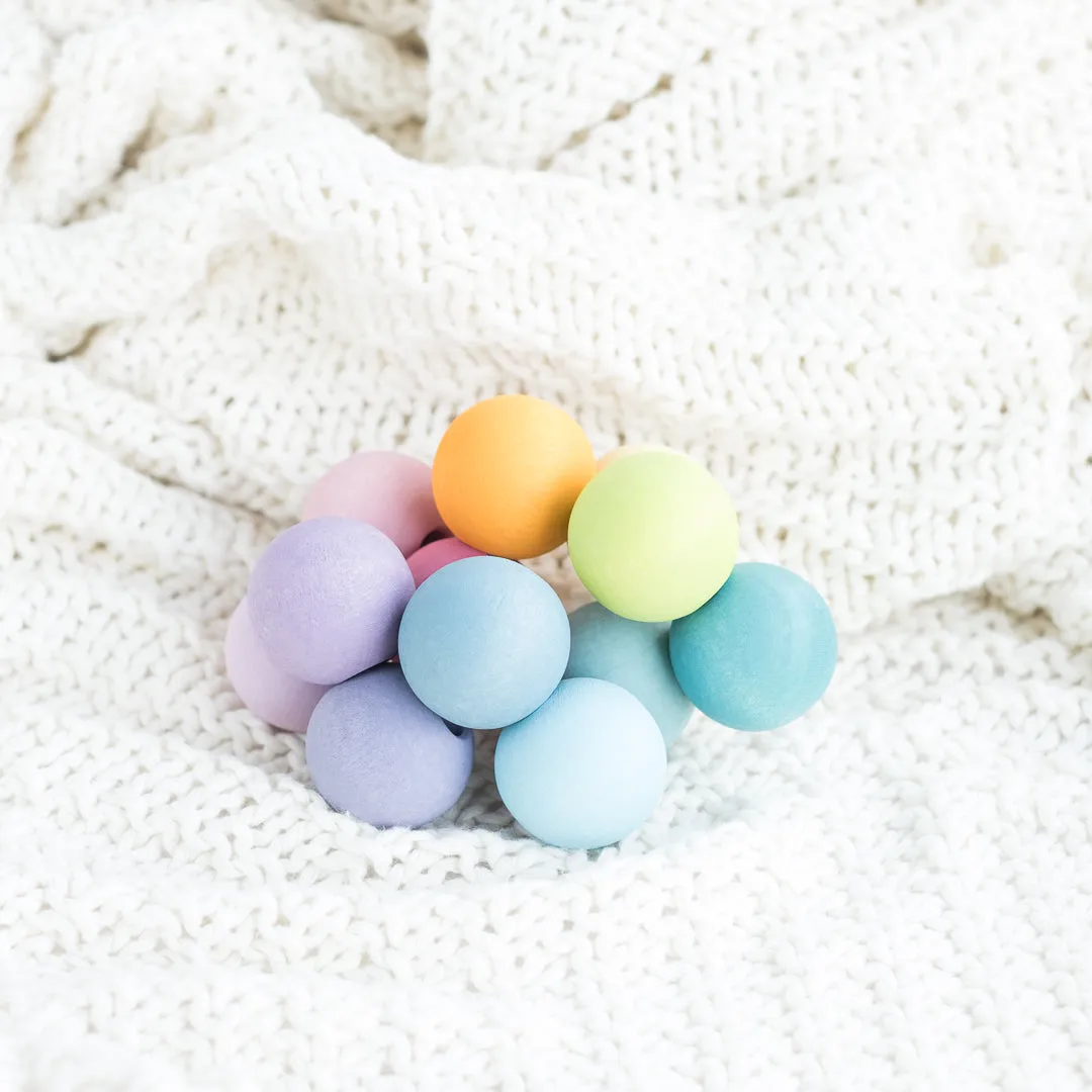 Grimm's pastel beads grasper