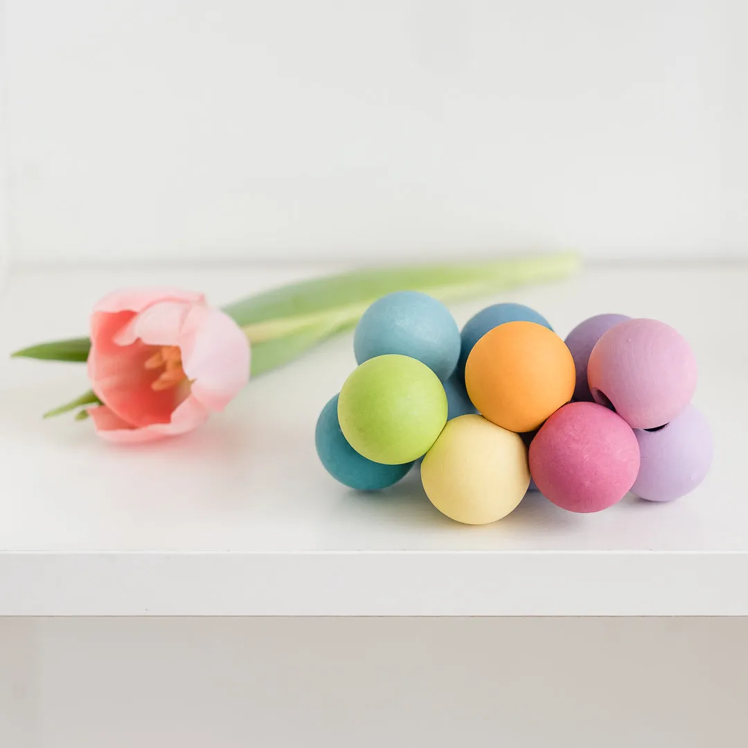 Grimm's pastel beads grasper