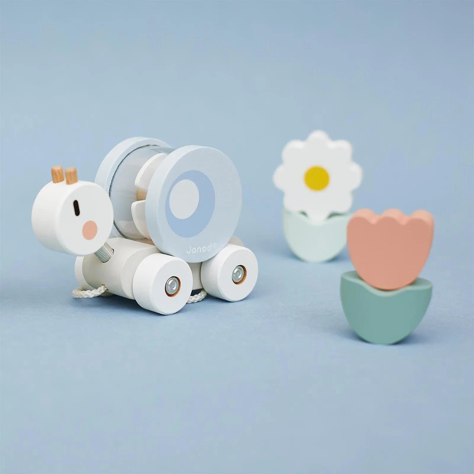 Janod Snail Train