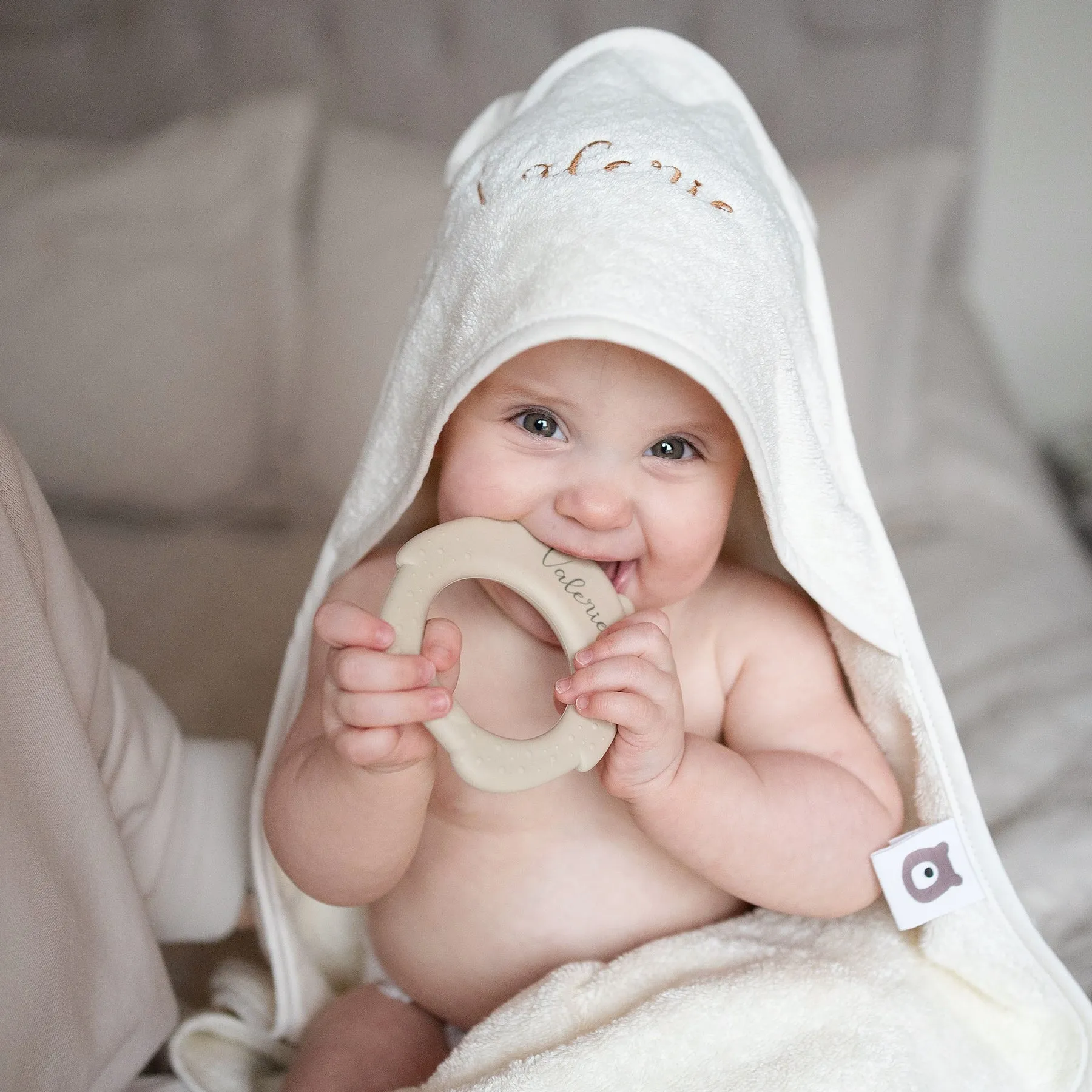 JBØRN Bear Silicone Baby Teether