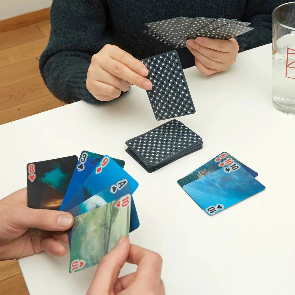 Kikkerland sharks playing cards