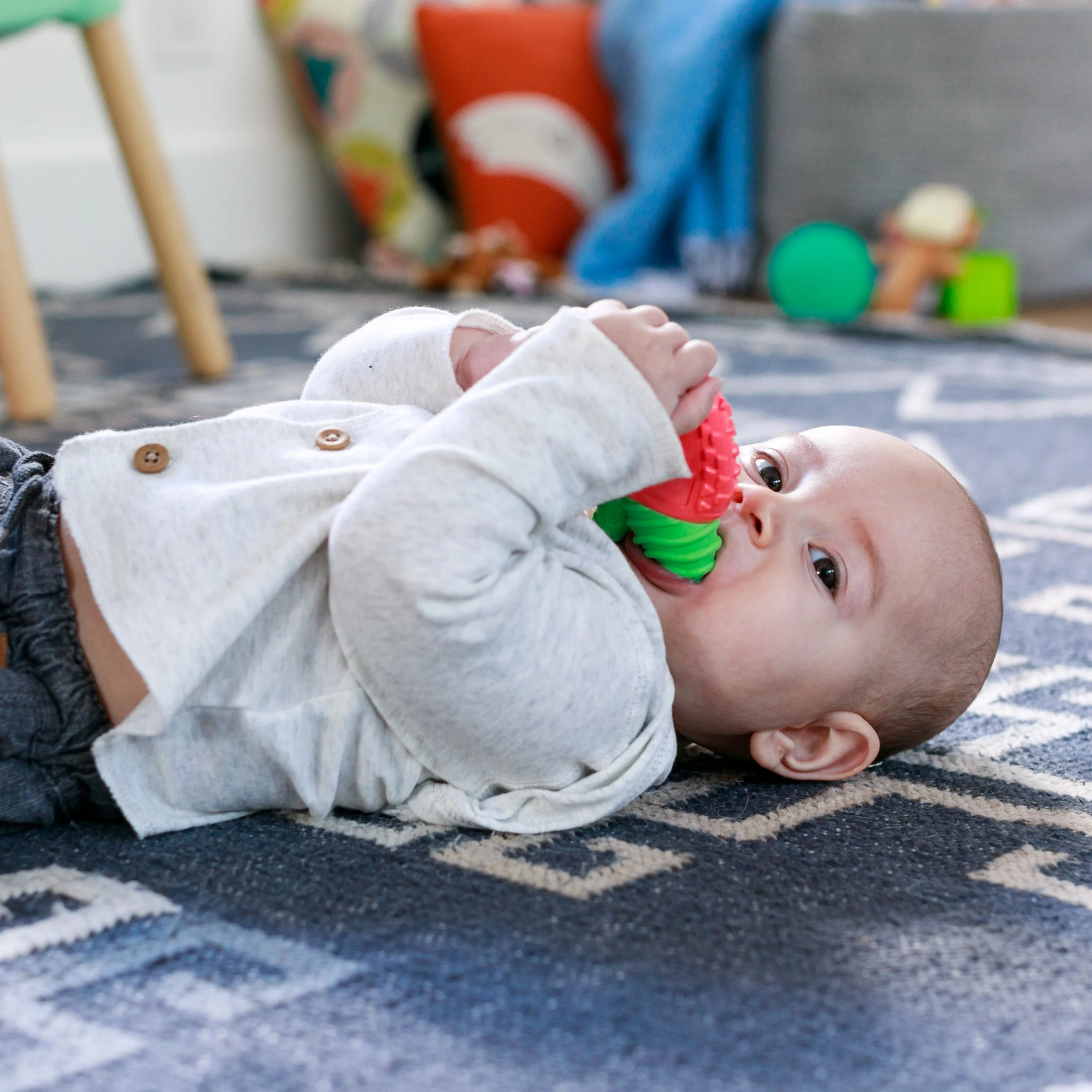 Lil' Nibblers Vibrating Teether™ - Apple