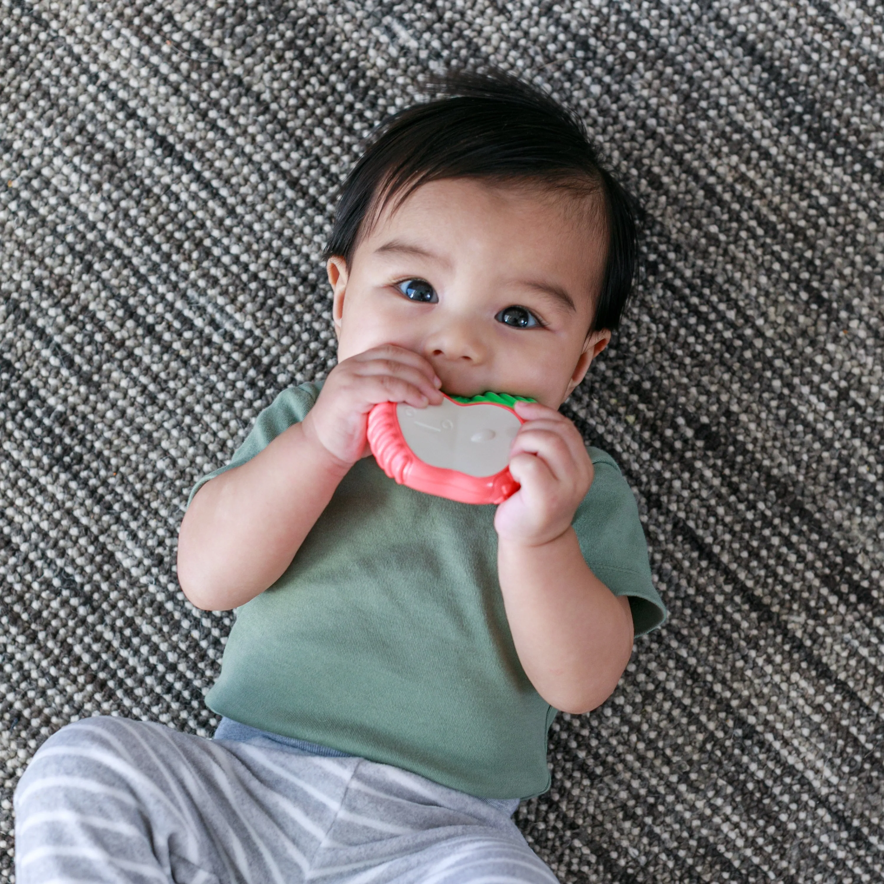 Lil' Nibblers Vibrating Teether™ - Apple