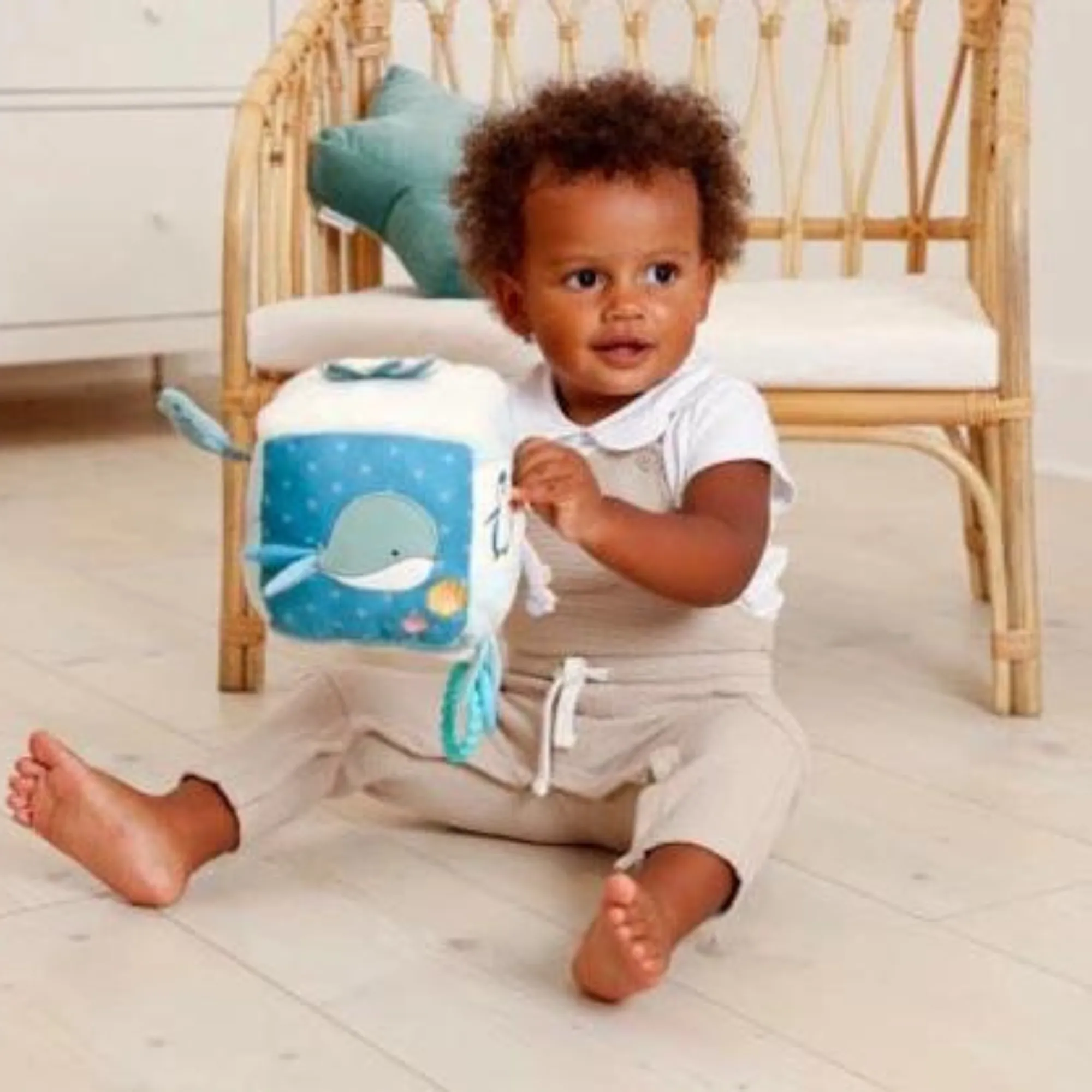 LITTLE BIG FRIENDS Activity Cube - Ocean