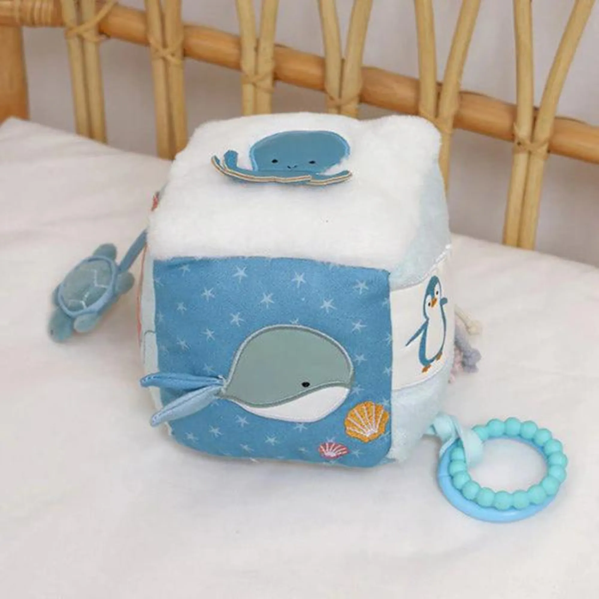 LITTLE BIG FRIENDS Activity Cube - Ocean