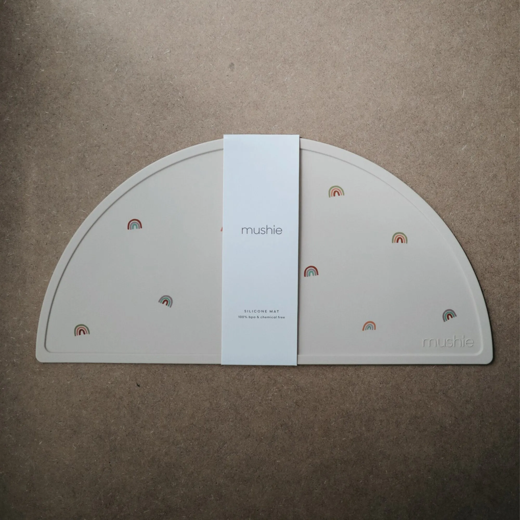 MUSHIE Silicone Place Mat - Rainbow