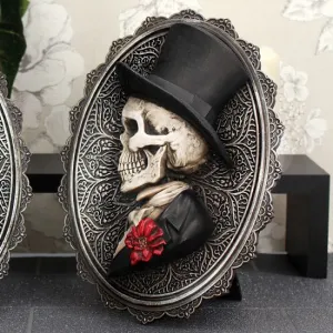 Nemesis Now Decor Nemesis Now Handsome Wall Plaque 24cm Grey, Polyresin, 22cm