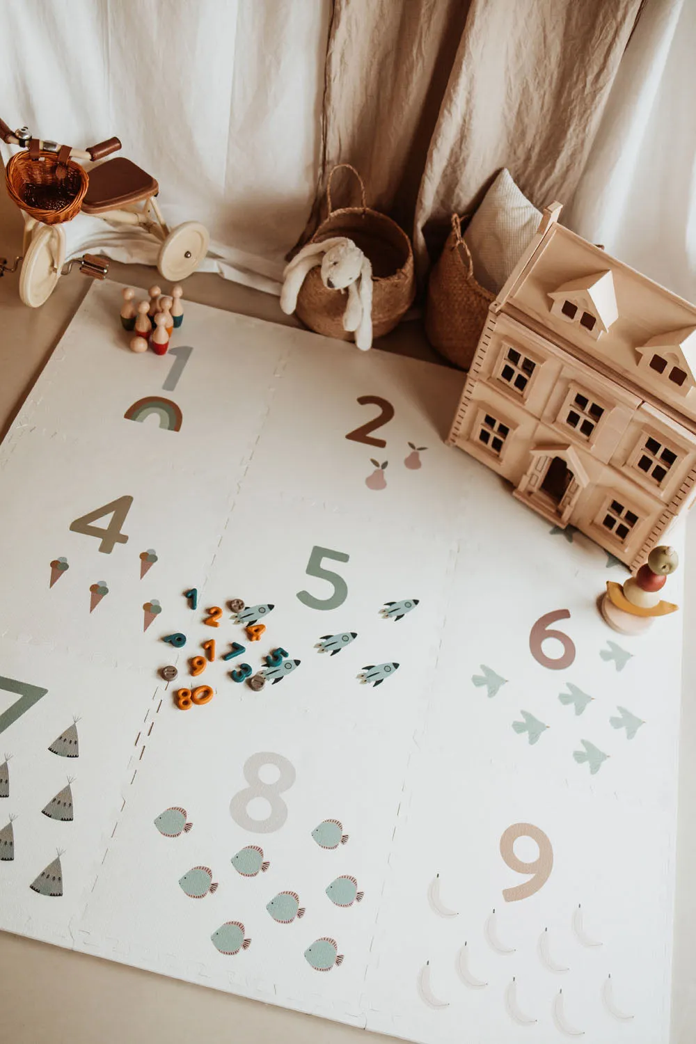 Reversible Playmat & Storage Box EEVAA