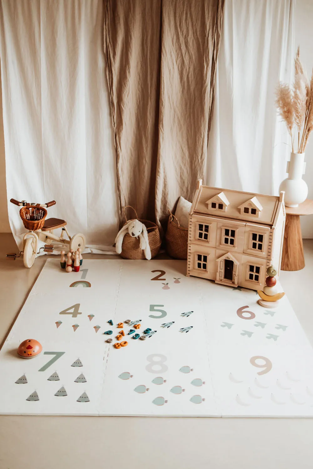 Reversible Playmat & Storage Box EEVAA